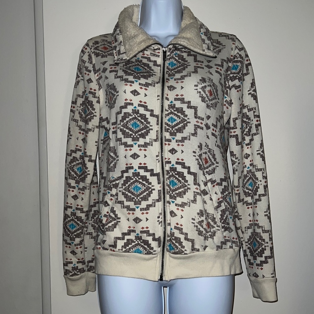 🌹Aztec eye candy sweater
